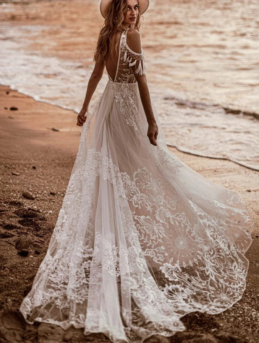 11774#Elegant Bohemian Open Back Sweep Train Sleeveless Beach Lace Deep V-Neck Sexy Wedding Dress Wedding Bridal Gown