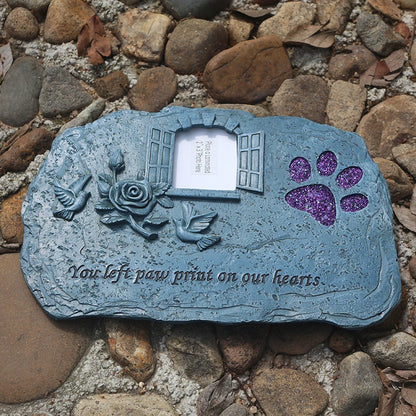 Heartfelt Pet Memorial Plaque with Animal Pattern Photo Frame Resin Keepsake for Indoor & Garden Tribute