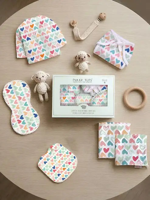 Mulmul Muslin Cotton Newborn Baby Gift Set Heart Print Soft Breathable Essentials for Infants Baby Shower and Daily Use