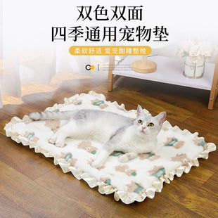 Cross-border pet blanket mat cat and dog flannel blanket autumn and winter warm blanket pet sleeping mat wholesale