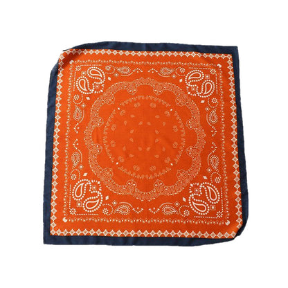 2026 New Style Warm Square Scarf with Magnetic Buckle, Triangular Silk Scarf, Cotton Scarf for Women, Stylish Neck Warmer for Spring, Autumn, and Winter, Versatile and Elegant