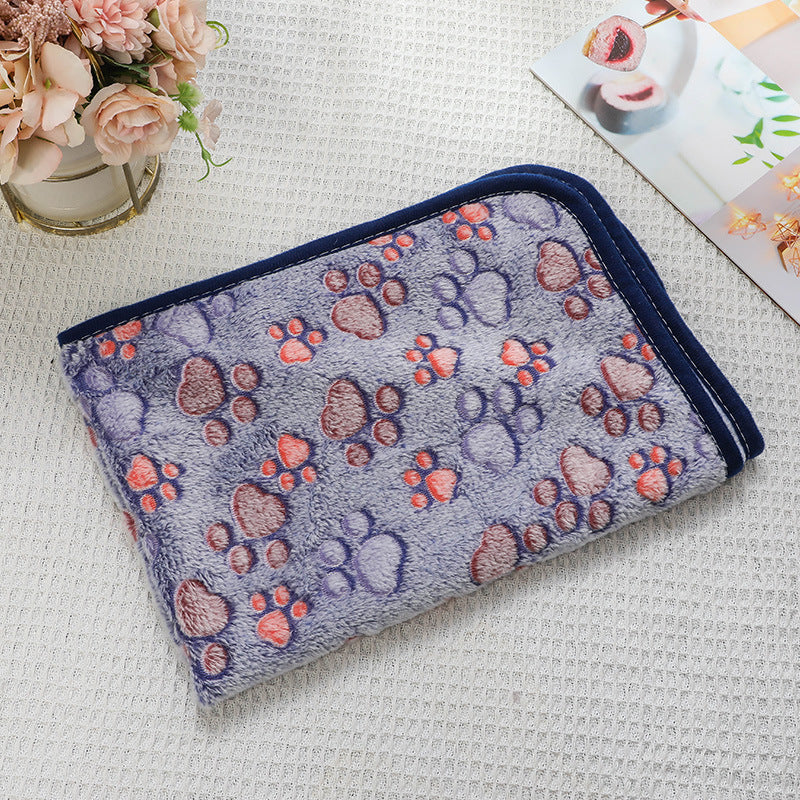 Cross-border pet blanket mat cat and dog flannel blanket autumn and winter warm blanket pet sleeping mat wholesale