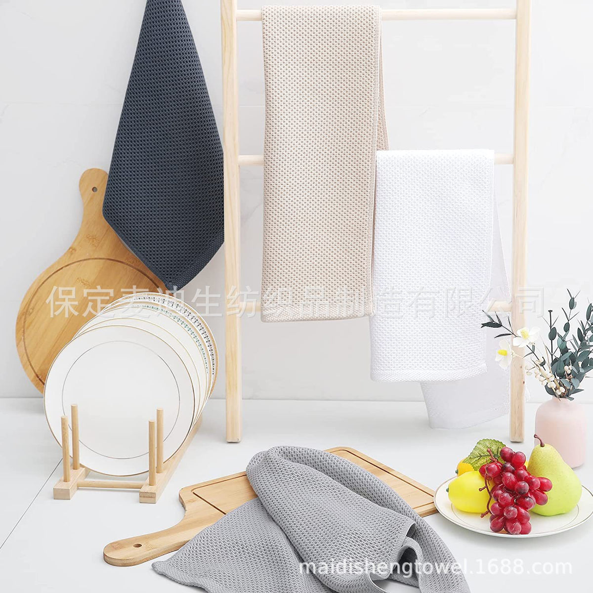 Cross-border Amazon pure cotton honeycomb kitchen dishwashing square towel can be suit with hook waffle square towel generation sticker code