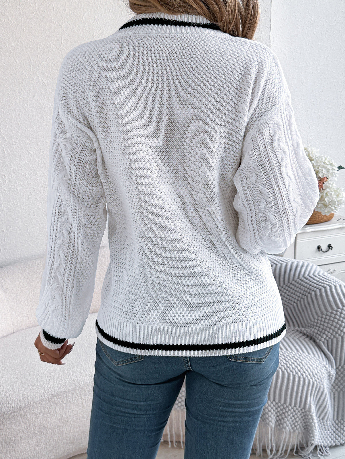 2025 New Autumn and Winter European and American Preppy Style Color-Blocked V Neck Twist Lantern Long-Sleeved Sweater Amazon Cross-Border Women's Clothing