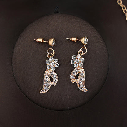 Korean Bride Necklace Earrings Two-piece Decorations Wedding Yarn Wedding Jewelry Wedding Accessories Dance Studio