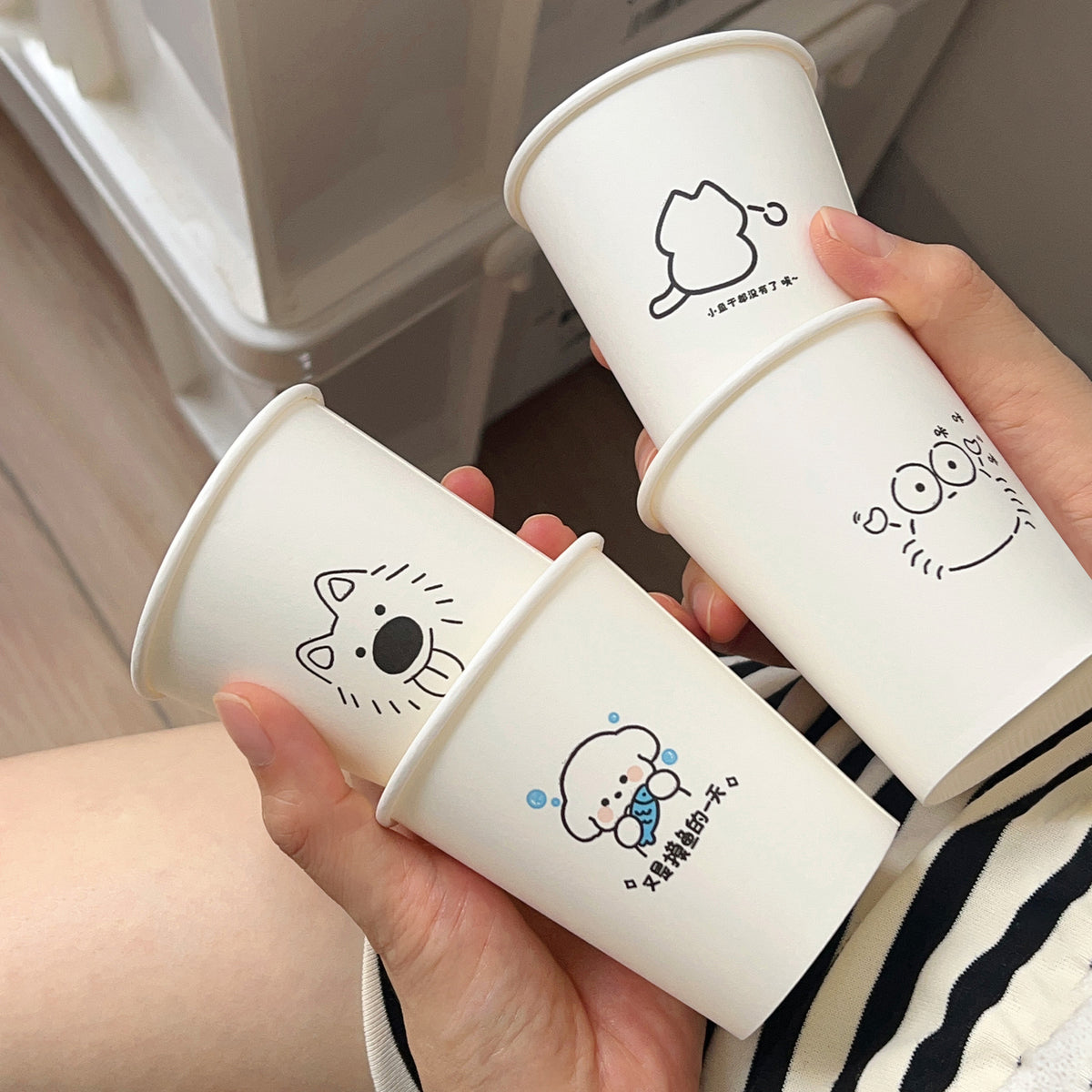 Disposable Thickened Household Food-Grade Paper Cups for Drinking Water, Making Tea, Entertaining Clients, Commercial Use, and Available for Wholesale