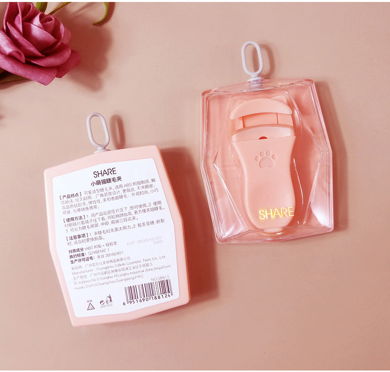 Snow Belle's New Cat Paw Eyelash Curler Wholesale Curling Tool Easy to Use with Silicone Strip Beauty Wide-Angle Eyelashes