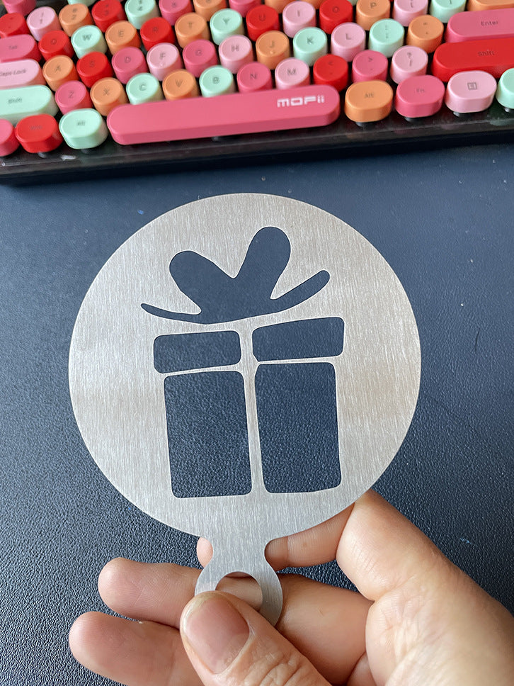 Factory Direct sales Christmas creative stainless steel coffee Garland piece mold portable coffee milk bubble spray flower printing template