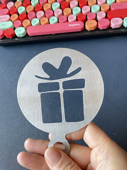 Factory Direct sales Christmas creative stainless steel coffee Garland piece mold portable coffee milk bubble spray flower printing template