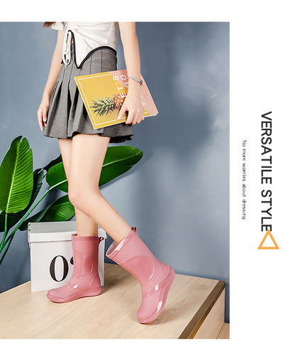 Rain Boots for Women, New Fashionable Waterproof Shoes, Mid-Calf Outdoor Rain Boots for Beachcombing, Trendy Non-Slip Waterproof Slip-On Rubber Shoes