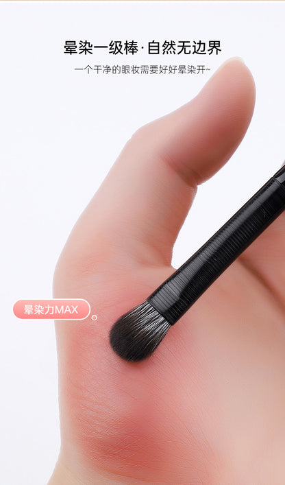 Eye shadow brush 6 piece set wholesale eye makeup lying silkworm eyeliner blade eye details eye set brush makeup brush beginners