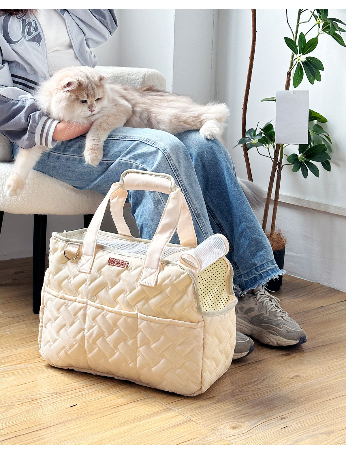 Cat Bag Outgoing Portable Breathable Shoulder Breathable Small Dog Bag Portable Lightweight Canvas Cat Pet Crossbody Backpack