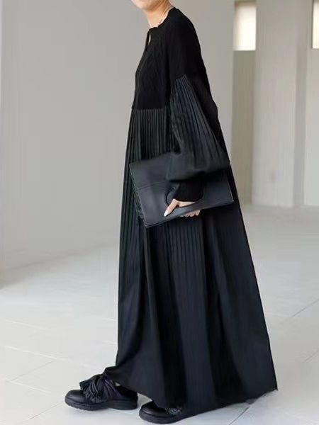 2025 Japanese Style Autumn New Pleated Diamond Pattern Sweater Spliced Long Dress in Stock