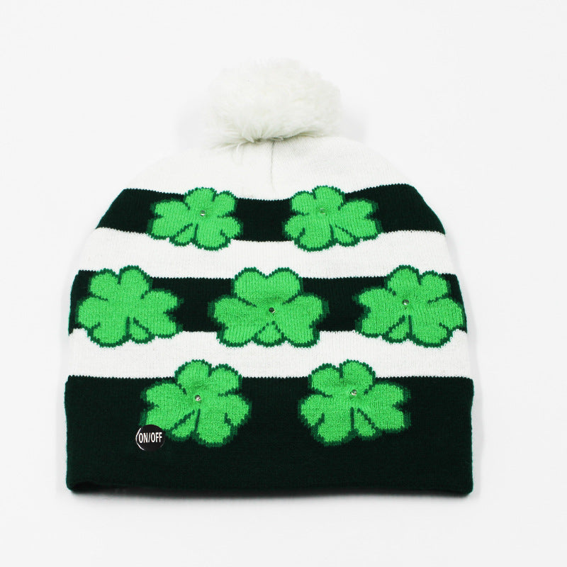 Korean Internet Celebrity Style Snowflake Christmas Hat, Warm and Cold-Proof Women's Knitted Hat with Pom-Pom, Ear-Protecting Yarn Hat, Light Luxury Style