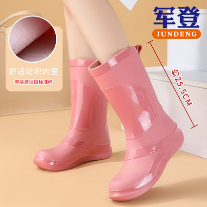 Rain Boots for Women, New Fashionable Waterproof Shoes, Mid-Calf Outdoor Rain Boots for Beachcombing, Trendy Non-Slip Waterproof Slip-On Rubber Shoes