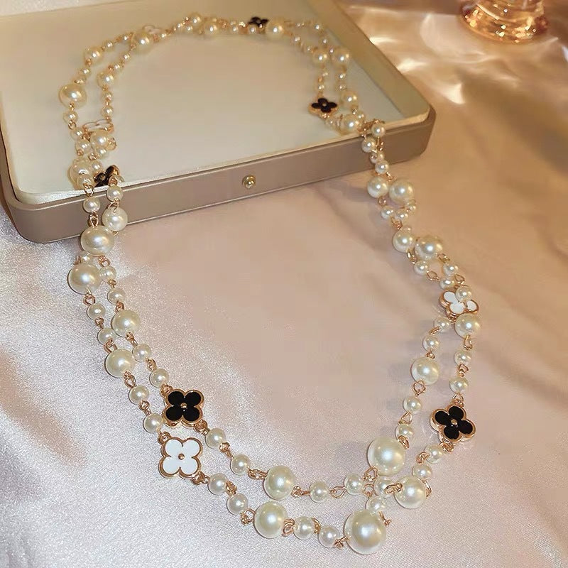 Shijiazu stacked with long pearl necklace women's light luxury temperament sweater chain Joker high sense autumn and winter necklace