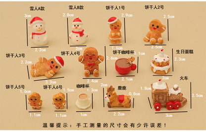 Dollhouse Doll House Snowman Christmas Tree Ginger Biscuit Man Decoration Scene Ornaments Model Christmas Wreath
