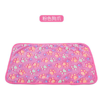 Cross-border pet blanket mat cat and dog flannel blanket autumn and winter warm blanket pet sleeping mat wholesale