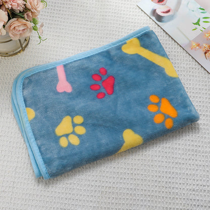 Cross-border pet blanket mat cat and dog flannel blanket autumn and winter warm blanket pet sleeping mat wholesale