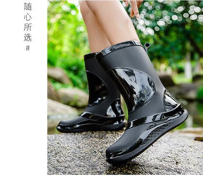 Rain Boots for Women, New Fashionable Waterproof Shoes, Mid-Calf Outdoor Rain Boots for Beachcombing, Trendy Non-Slip Waterproof Slip-On Rubber Shoes