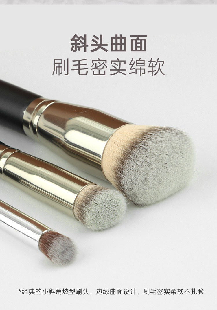 270 Concealer Brush No Brush Marks 170 Foundation Brush Pen Does Not Absorb Powder Beginner Soft Bristle Makeup Brush Foundation Concealer Magic Tool