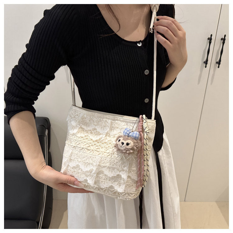 High-Looking and Large-Capacity Women's Small Square Bag 2025 Summer New Fashion Cute Lace Armpit Bag Commuter Shoulder Bag