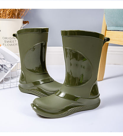 Rain Boots for Women, New Fashionable Waterproof Shoes, Mid-Calf Outdoor Rain Boots for Beachcombing, Trendy Non-Slip Waterproof Slip-On Rubber Shoes