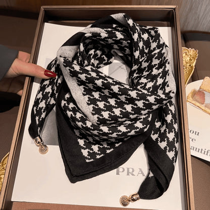 2026 New Style Warm Square Scarf with Magnetic Buckle, Triangular Silk Scarf, Cotton Scarf for Women, Stylish Neck Warmer for Spring, Autumn, and Winter, Versatile and Elegant