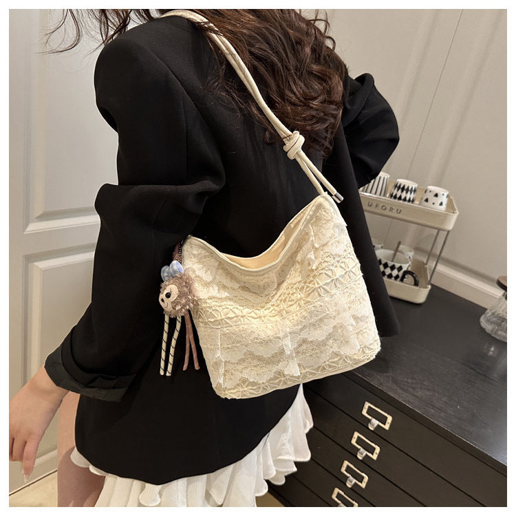 High-Looking and Large-Capacity Women's Small Square Bag 2025 Summer New Fashion Cute Lace Armpit Bag Commuter Shoulder Bag