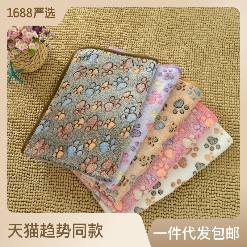Cross-border pet blanket mat cat and dog flannel blanket autumn and winter warm blanket pet sleeping mat wholesale