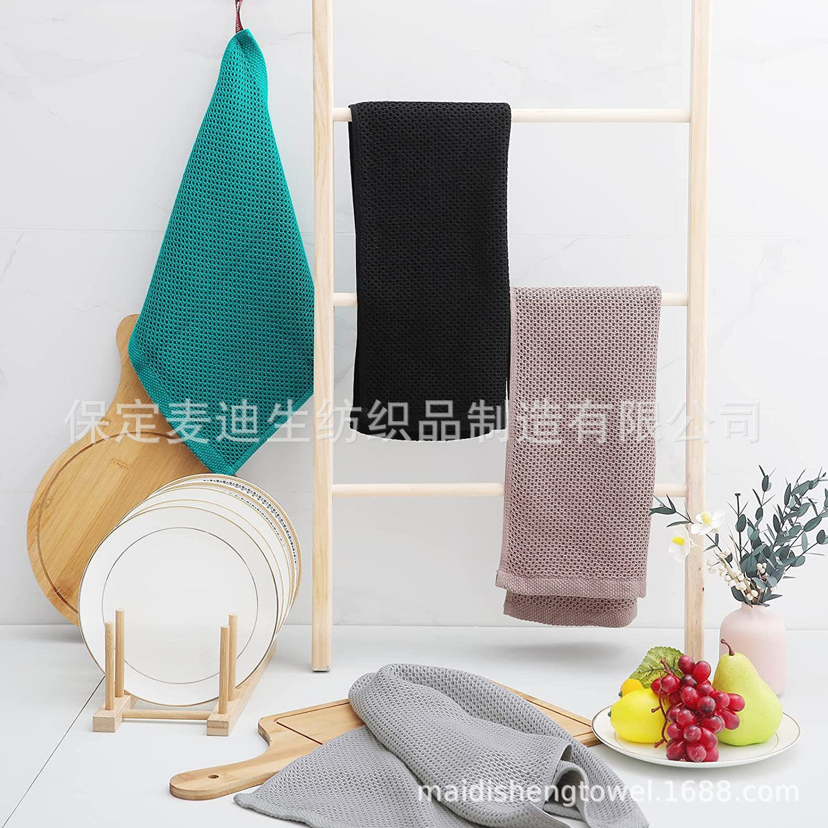 Cross-border Amazon pure cotton honeycomb kitchen dishwashing square towel can be suit with hook waffle square towel generation sticker code