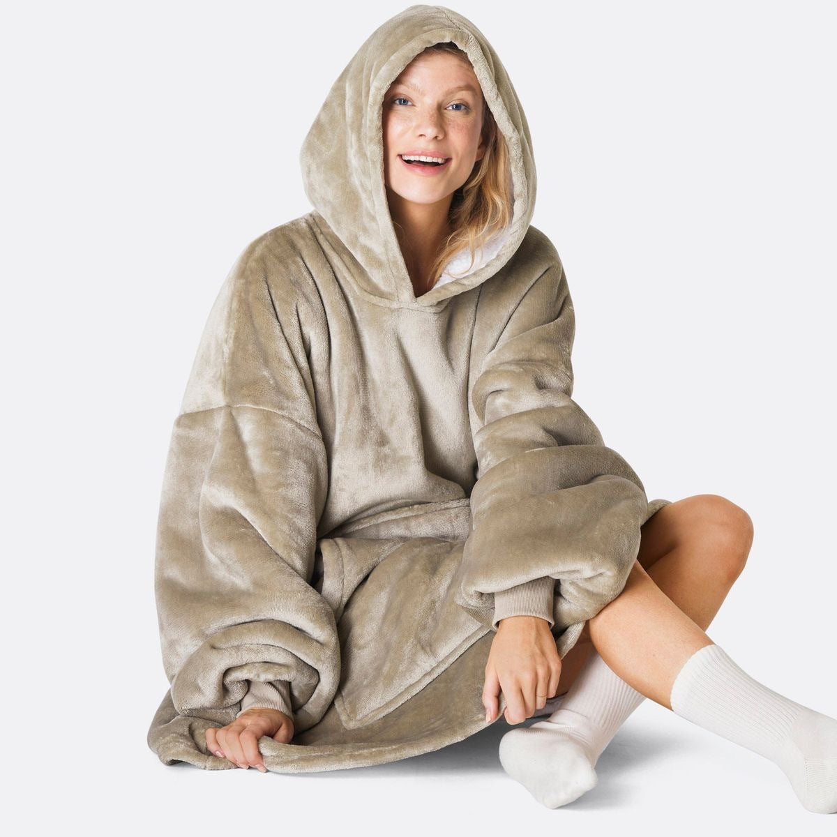 Amazon Hot Selling Autumn and Winter Flannel Double Layer Pajamas fleece-lined Warm Long Sleeve plus size Pet Bag Home Clothes