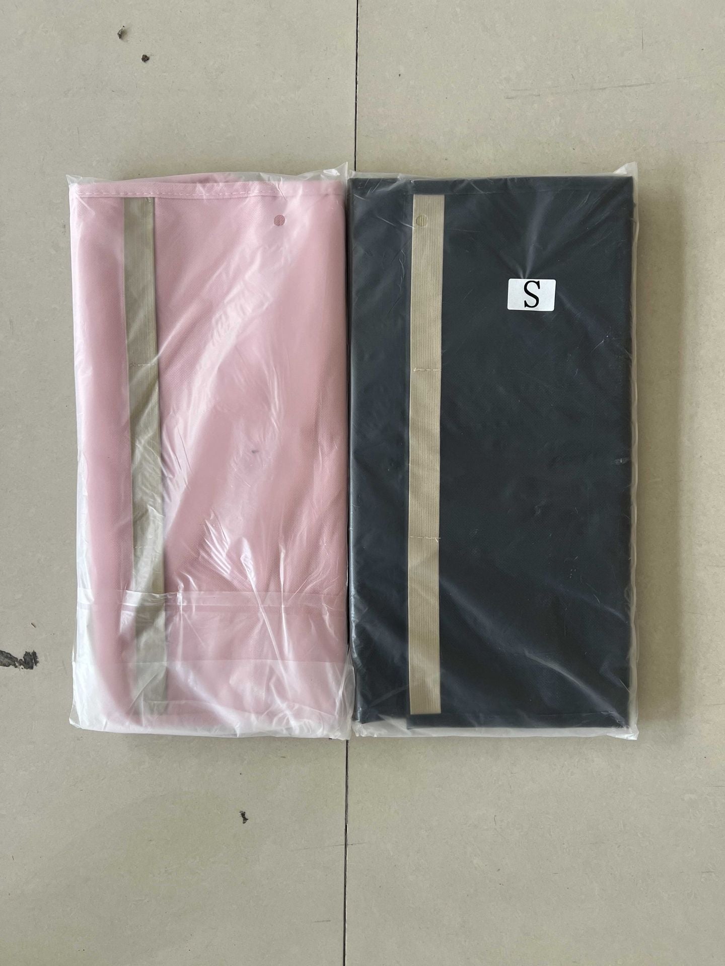 Hanging Jewelry Storage Bag Double-Sided Foldableable with Metal Hook Pvc Anti-Oxidation Suitable for Earrings, Necklaces and Rings