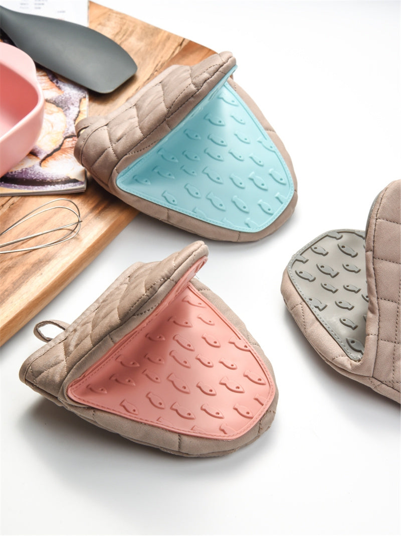 1PCS Fish Shaped Silicone Anti Scald Oven Gloves Kitchen Silicone Gloves Tray Dish Holder Oven Gloves Multi-purpose Gloves