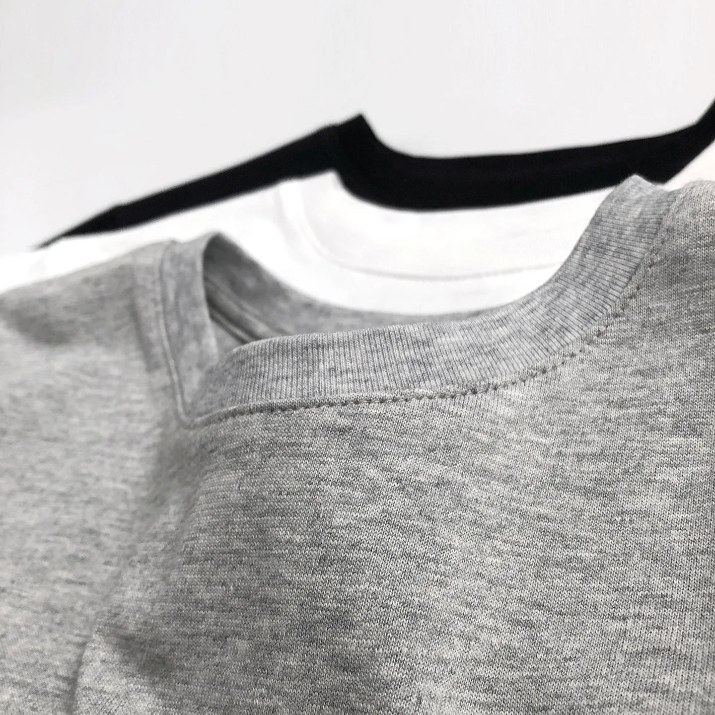 2025 Kids Clothes Solid Color Casual Long Sleeve T-Shirt 2-7Y Boys Girls Cotton Loose Basic Tee Children's Soft Undershirt Top