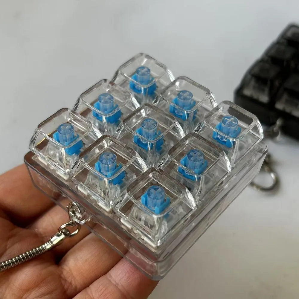 New 3/4/9 Keys Finger Keyboard Keycap Key Button Fidget Keychain Pass The Time Stress Relief Clicker Toy Adult