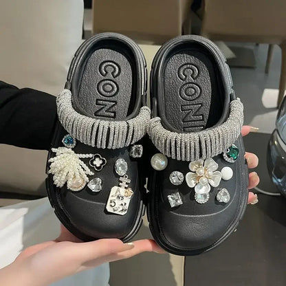 Fashion Charms Clogs New Arrival Thick Sole Outdoor Women Slippers High Quality Summer Beach Sandals For Girls