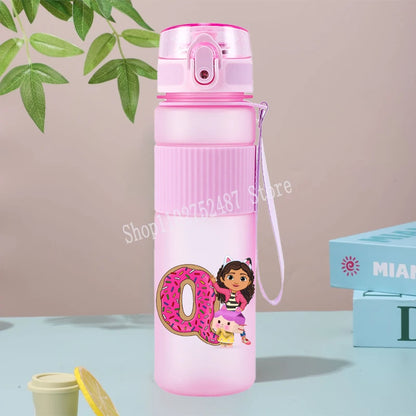 Gabby Dollhouses Cute Water Bottles 550ml Girls Kawaii Cup Kids School Outdoor Sport Flasks Women Office Home Plastics Mug Gift