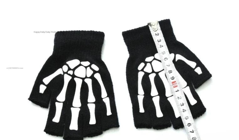 1pair New 5-11T Kids Halloween Skeleton Skull Half Finger Luminous Punk Gloves Winter Skull Fingerless Black Mitten