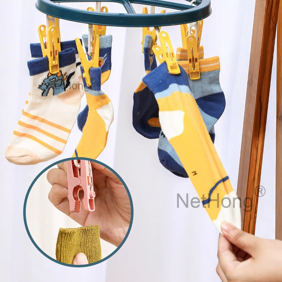 8 Pegs Thickened Clip Underwear Socks Hanger Laundry Airer Cloth Dryer Rack