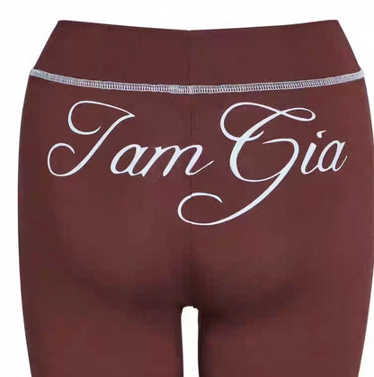 Herren-Set aus Kapuzenjacke mit Reißverschluss und Shorts – Sportbekleidung mit Buchstabenprint