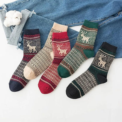 5 Pairs Winter Men's Thicken Sheep's Wool Socks - Warm & Retro | Colorful Fashio