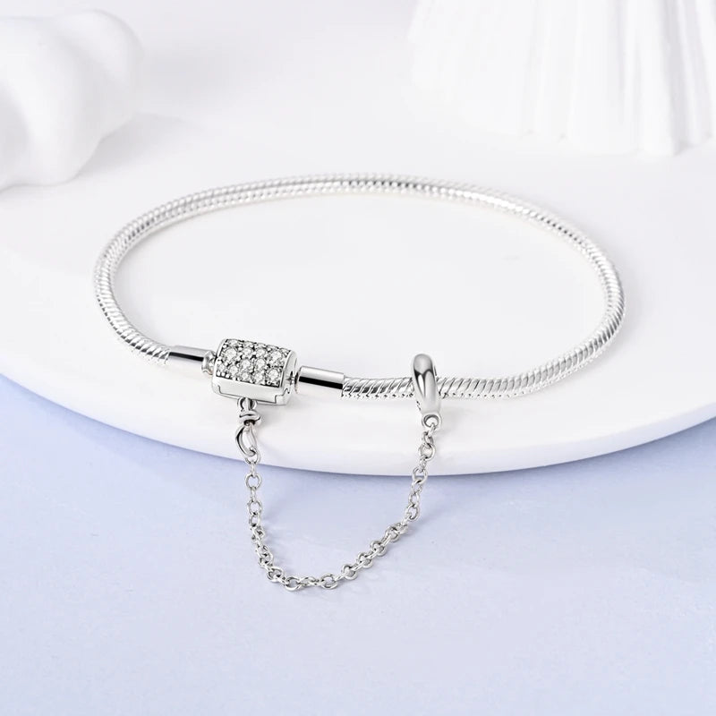 925 Sterling Silver Charm Bracelet - Leaf, Clover, Butterfly & Heart Design | 17-20cm Adjustable