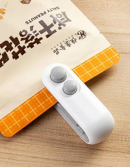 Mini Sealing Machine 2IN1 Heat Sealer Storage Bag Package Plastic Food Sealer USB Rechargable Clip Bag Handheld Food Heat Sealer