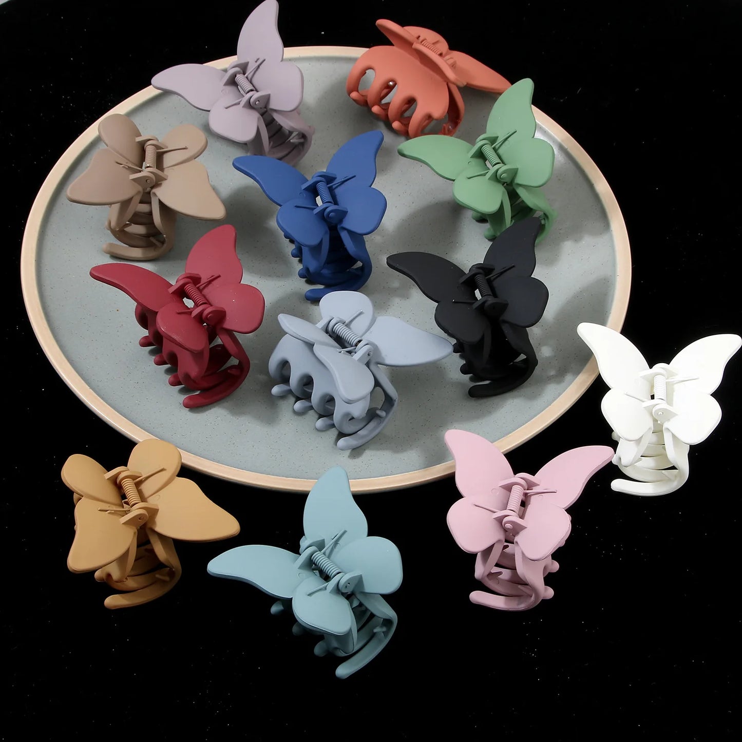 Matte Butterfly Hair Claw Solid Simple Ponytail Holders Barrettes Sweet Fairy Hair Clip Elegant Hairpin Claw Styling Accessories