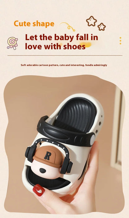 Children's Flip Flops, Anti Slip and Lightweight, Children's Hole Shoes, Soft Soled Cartoon Beach Shoes for Boys and Girls