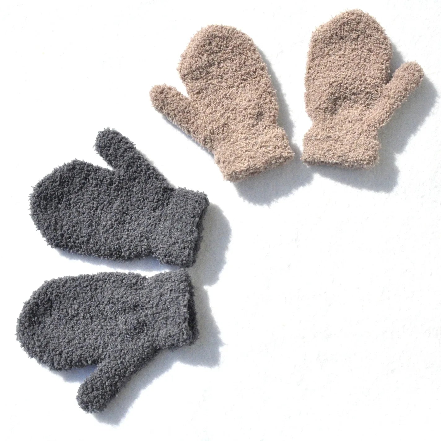 Baby Short Gloves Winter Coral Fleece Children Solid Knitted Plush Furry Full Finger Mittens Autumn Hand Warmer 1-4 Years Old