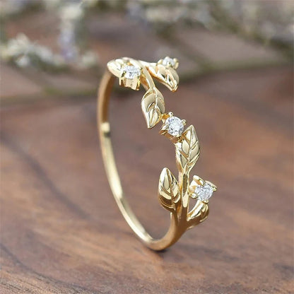 Huitan Exquisite Gold Color Leaf Ring for Women Inlaid Crystal CZ Stone Luxury Fashion Bridal Wedding Party Accessories Jewelry