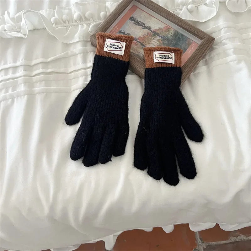 Children Thermal Knitted Gloves Winter Labeled Thickened Warm Gloves Touch Screen Striped Finger Unisex Mittens