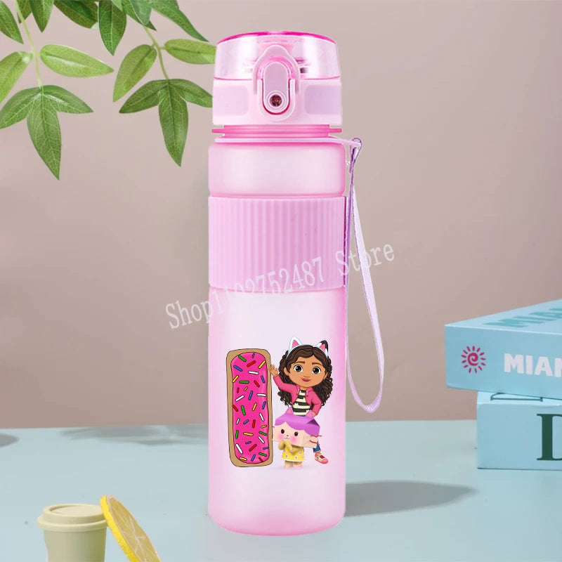 Gabby Dollhouses Cute Water Bottles 550ml Girls Kawaii Cup Kids School Outdoor Sport Flasks Women Office Home Plastics Mug Gift